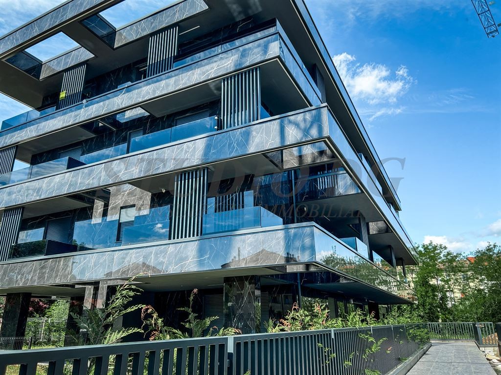 SPLENDIDO ATTICO DI NUOVA COSTRUZIONE